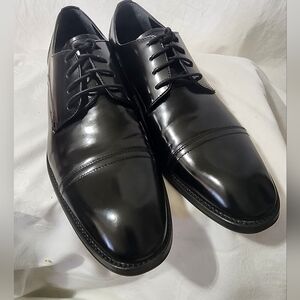 KENNETH COLE CAP TOE OXFORDS